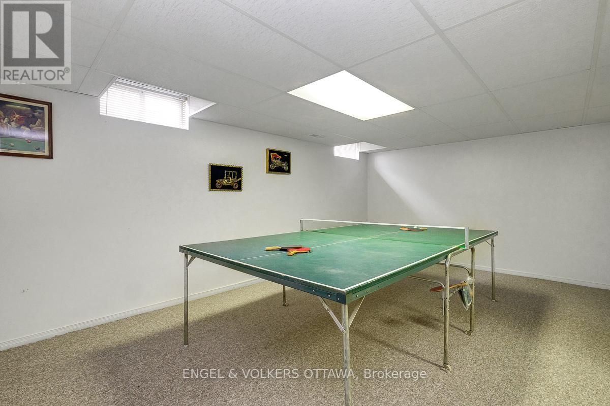 59 CHARING ROAD Image 39