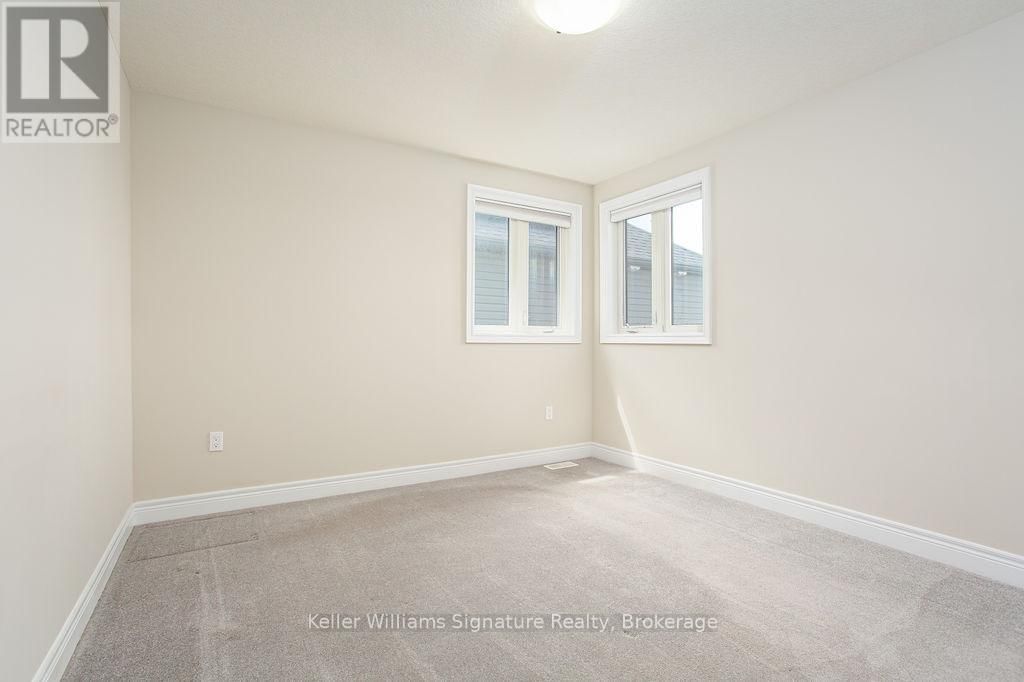7 HILBORN STREET Image 25