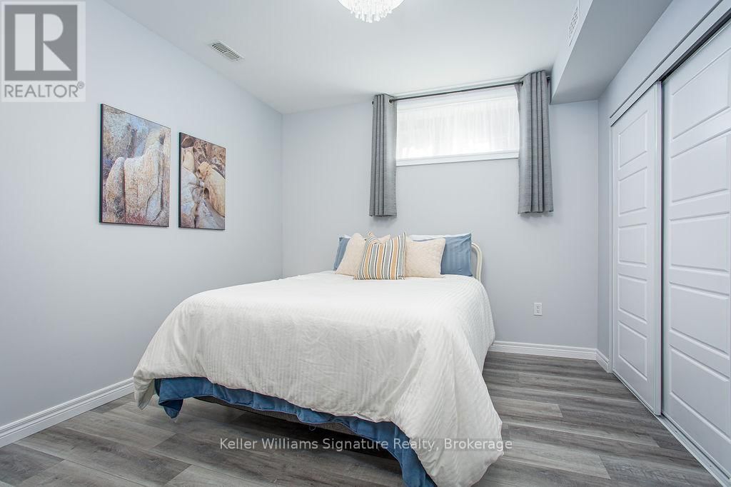 7 HILBORN STREET Image 34