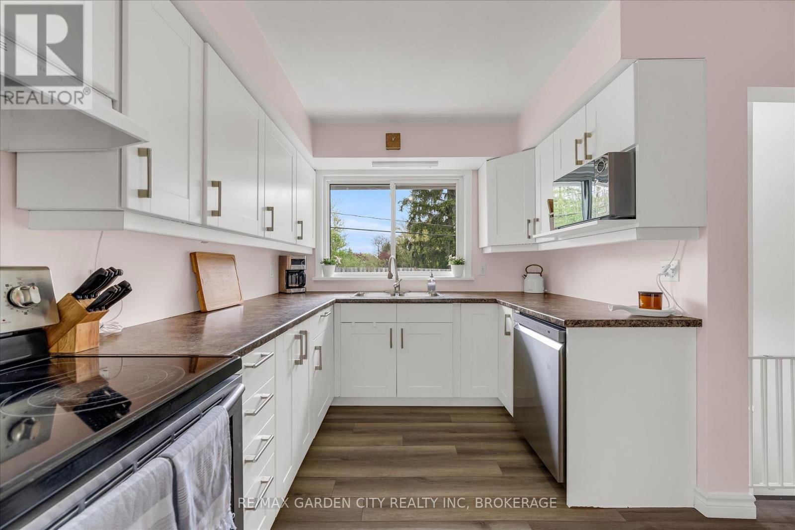 58 DIFFIN DRIVE Image 12
