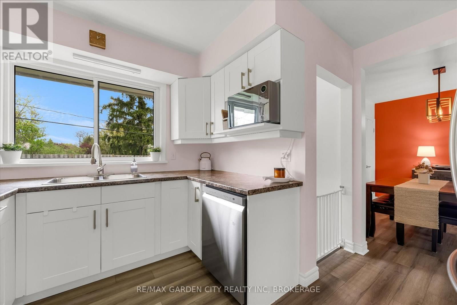 58 DIFFIN DRIVE Image 15