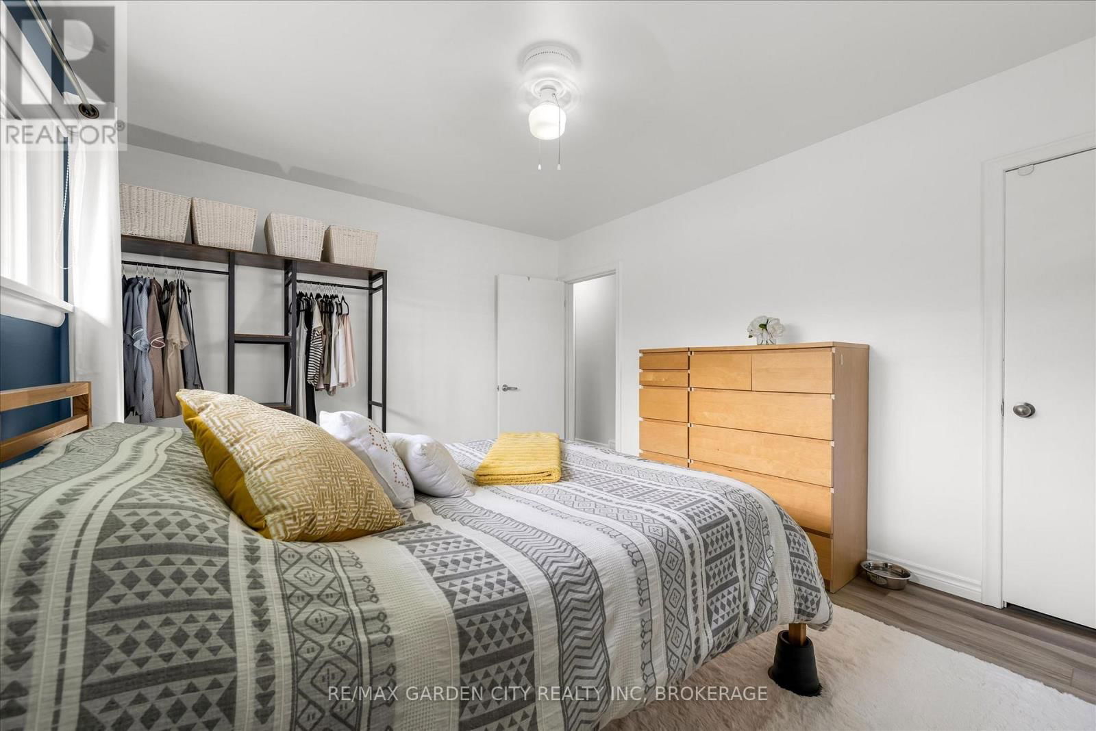 58 DIFFIN DRIVE Image 18