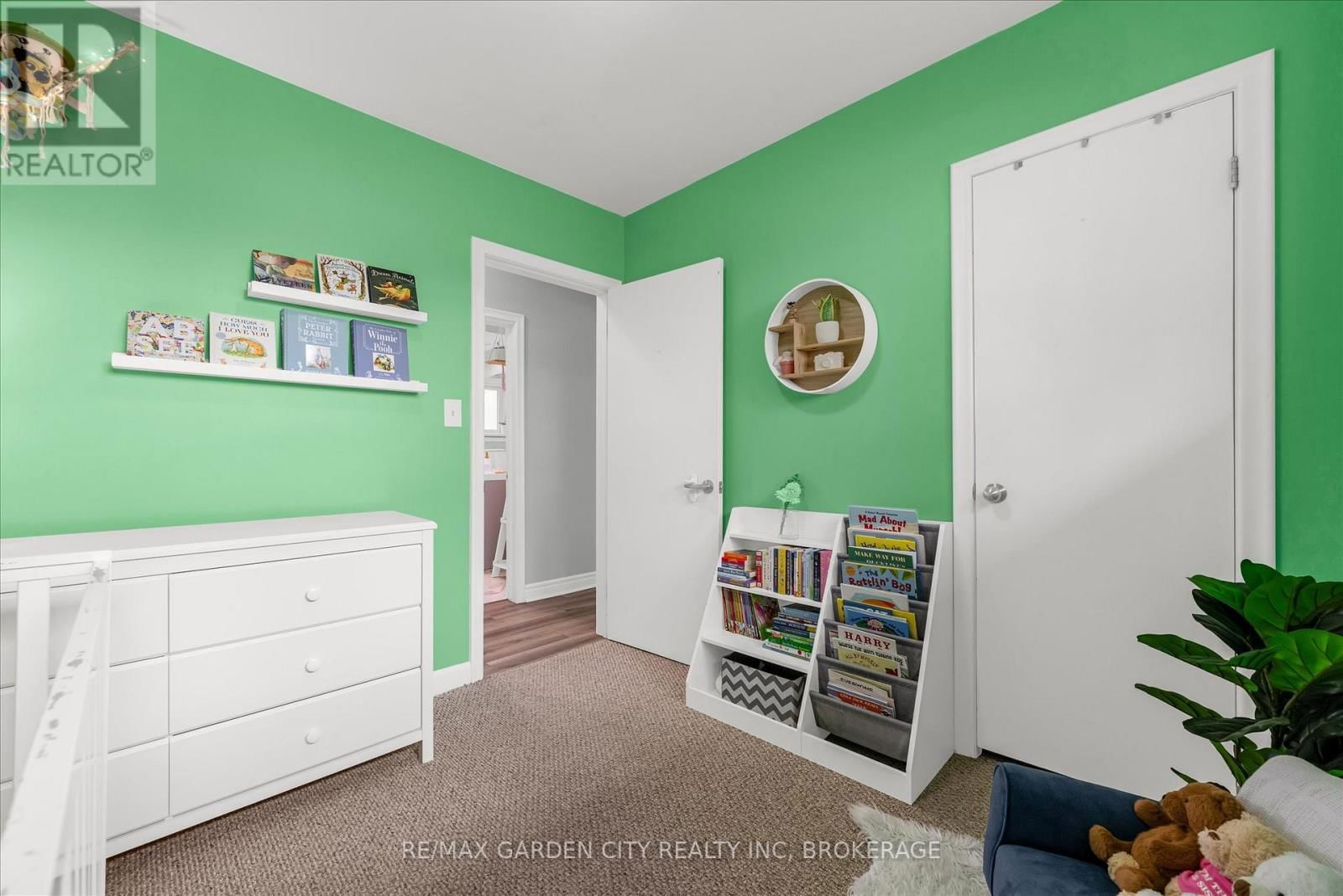 58 DIFFIN DRIVE Image 20
