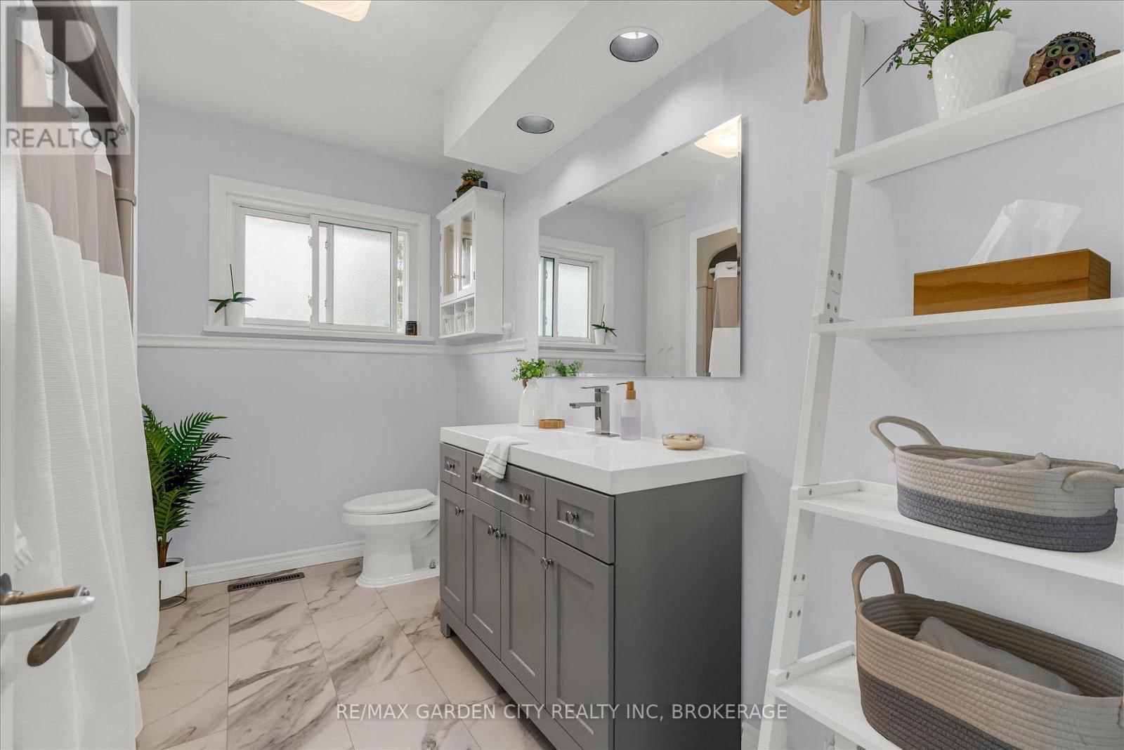 58 DIFFIN DRIVE Image 23