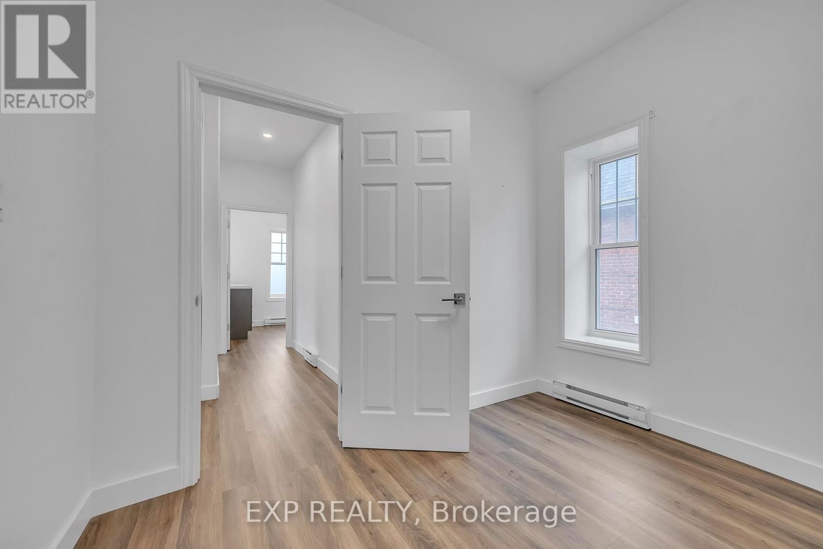 19 ISABEL STREET Image 10