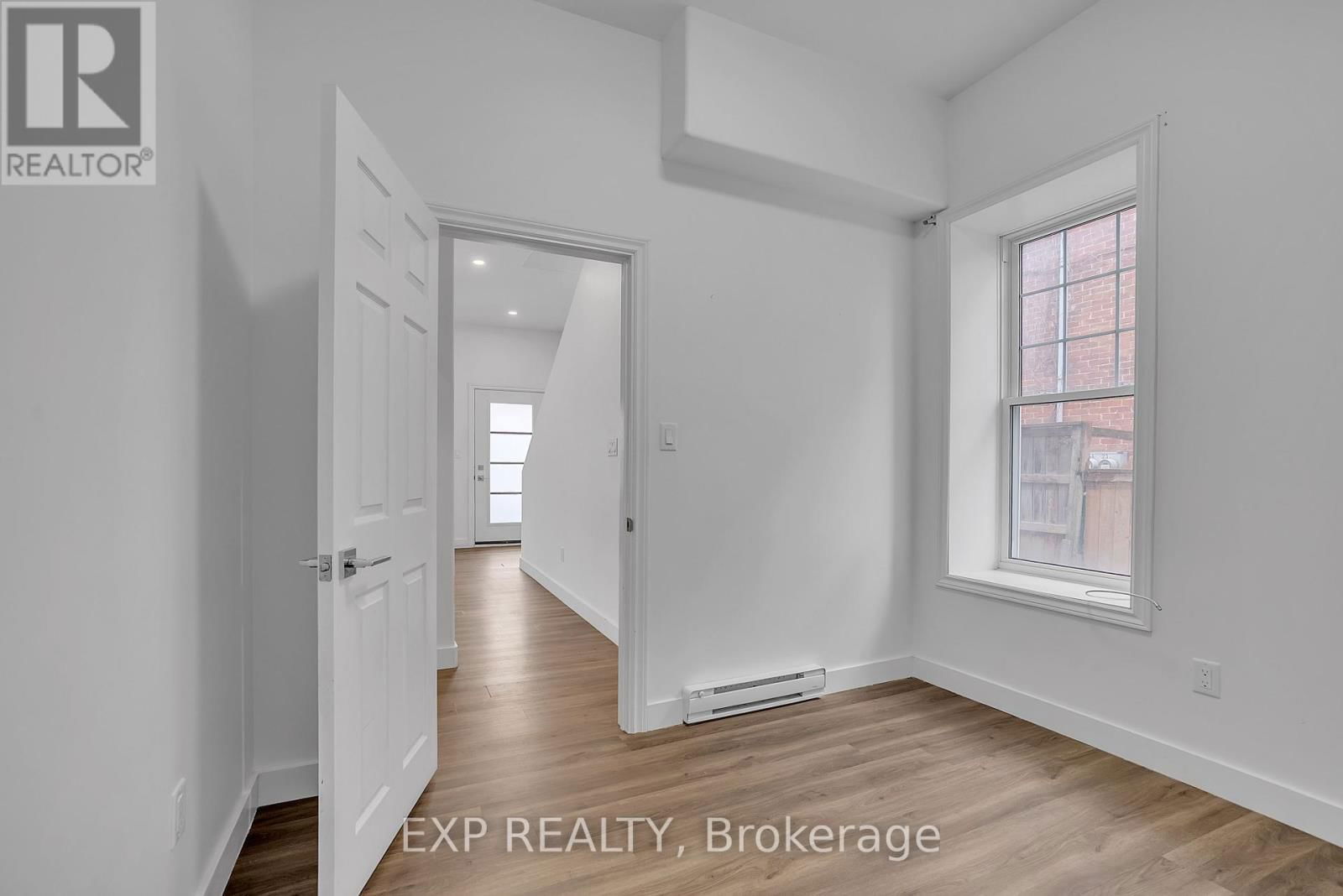 19 ISABEL STREET Image 12
