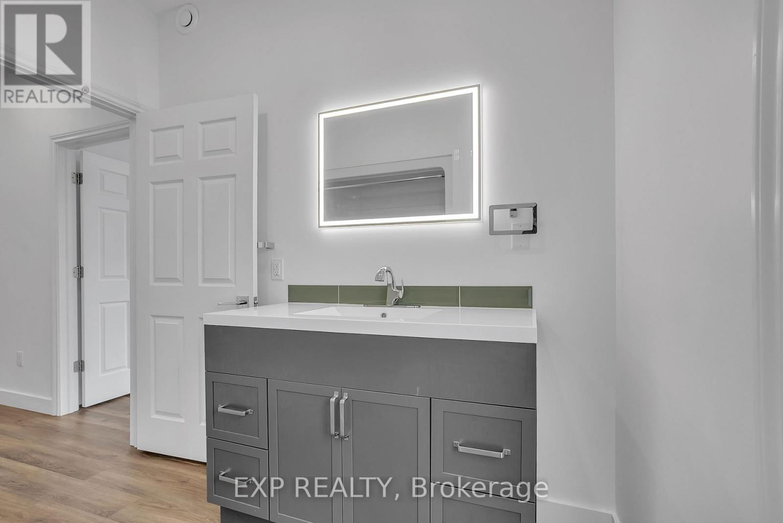 19 ISABEL STREET Image 18
