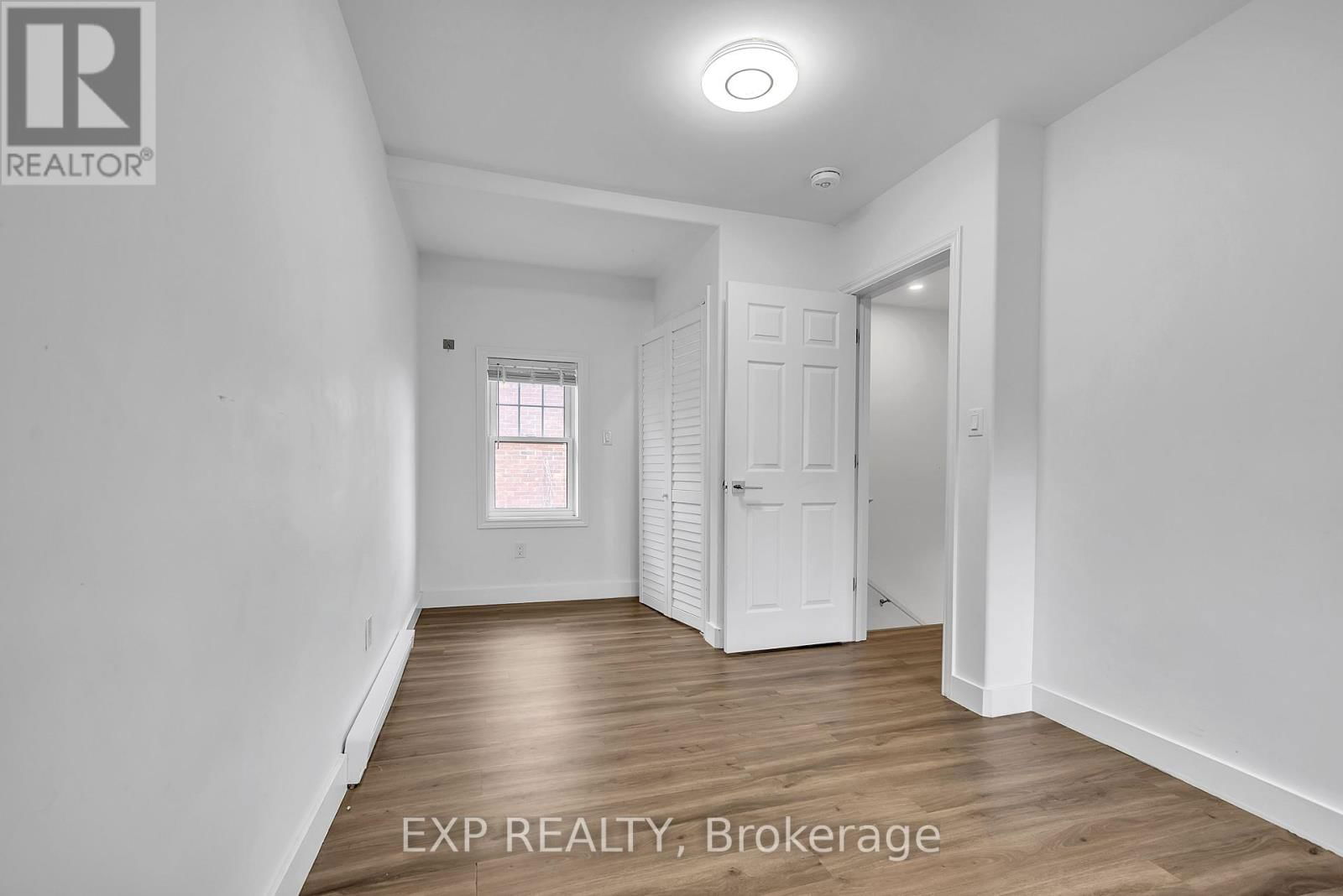 19 ISABEL STREET Image 32