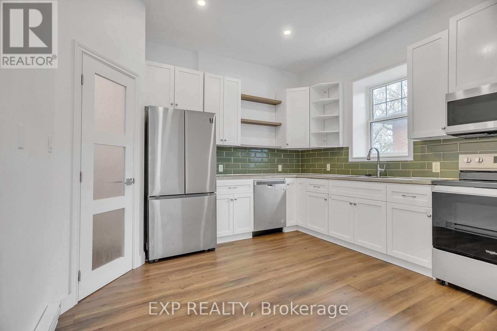 19 ISABEL STREET Image 8