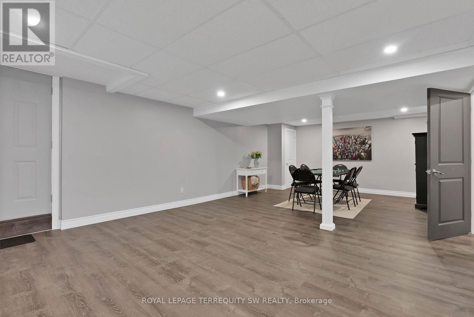 35 QUEEN STREET WEST Image 25