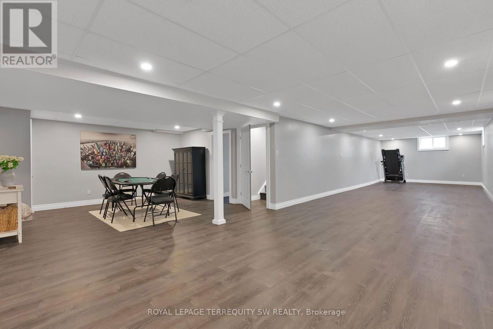 35 QUEEN STREET WEST Image 26