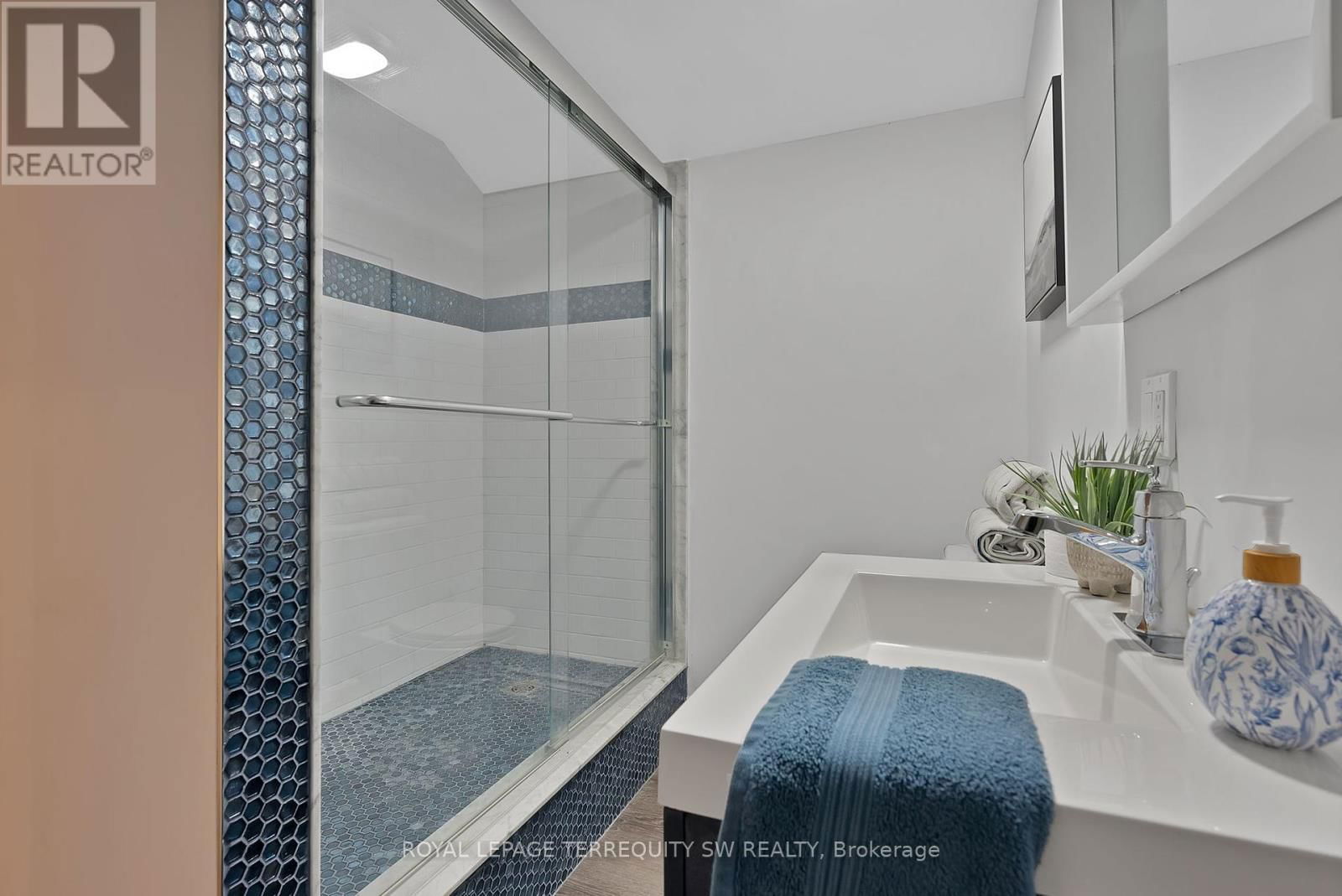 35 QUEEN STREET WEST Image 31