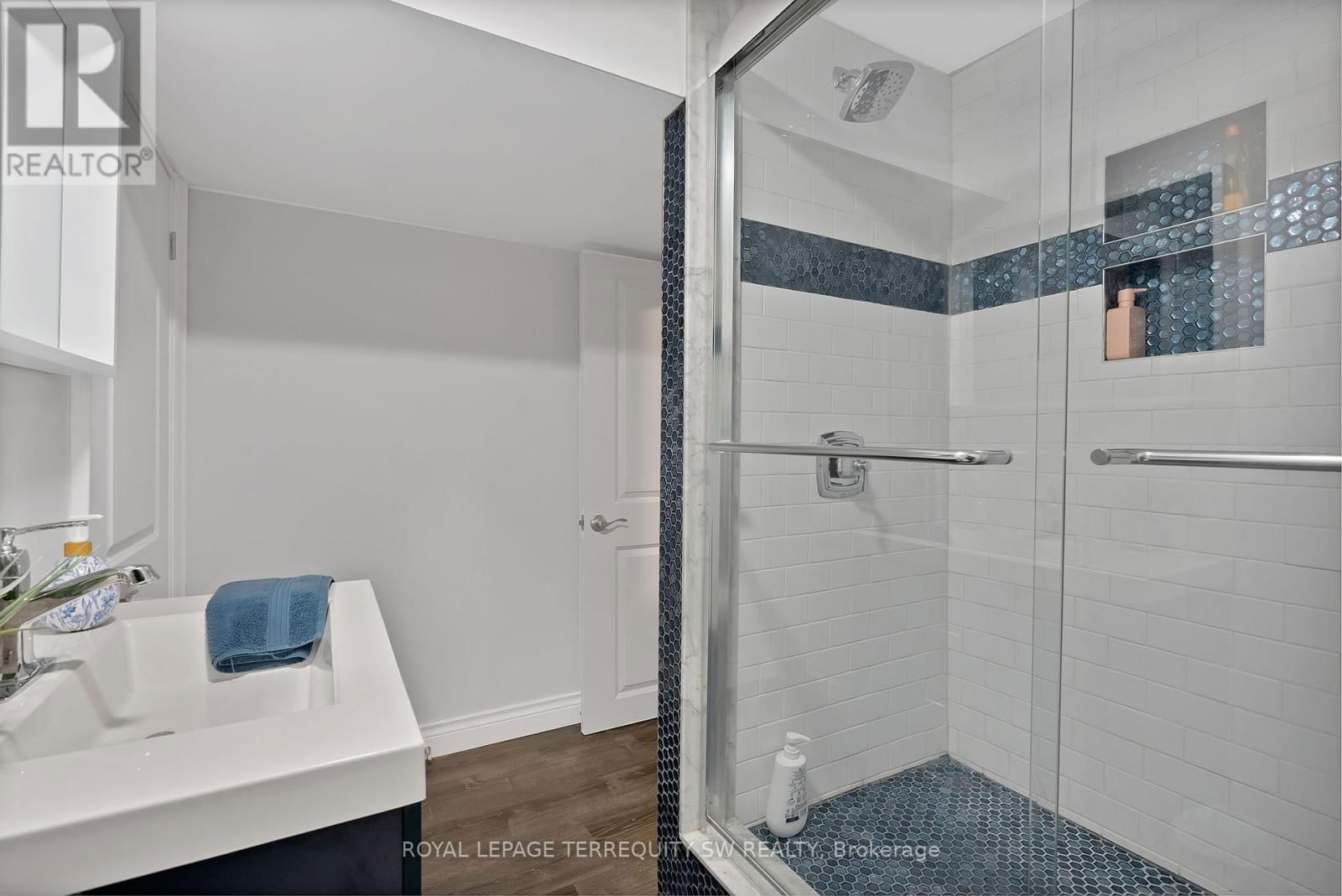 35 QUEEN STREET WEST Image 32
