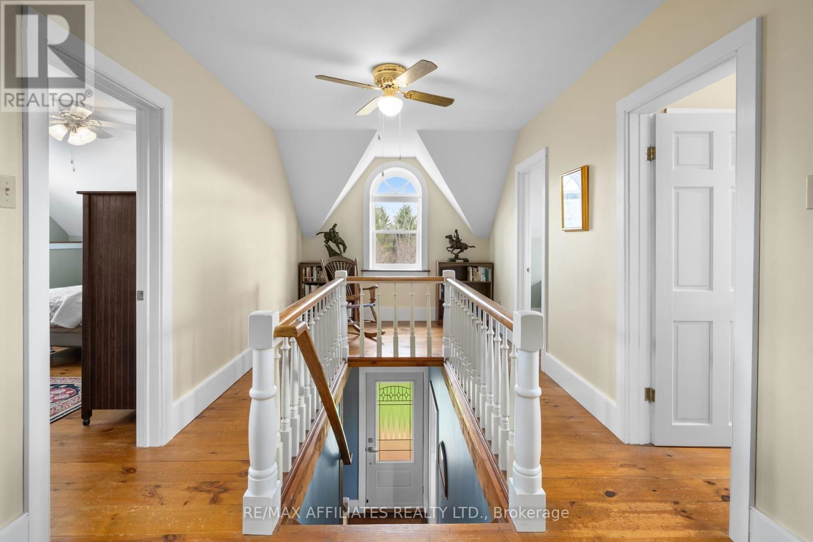2931 RAMSAY 3C CORNERS Image 35