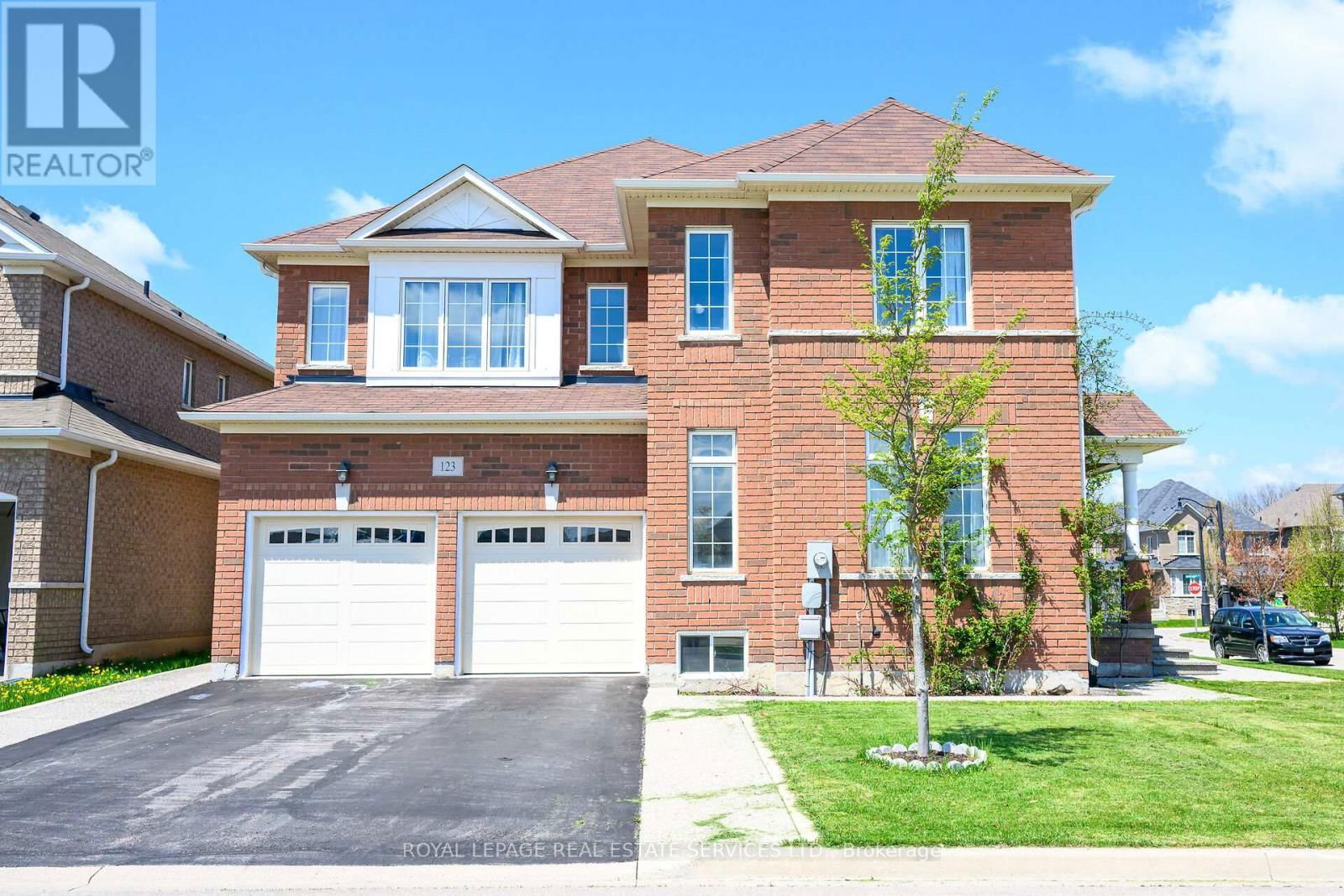 123 ATTRIDGE CRESCENT Image 1