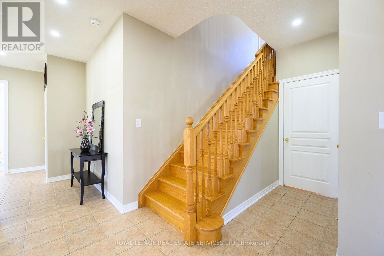 123 ATTRIDGE CRESCENT Image 13