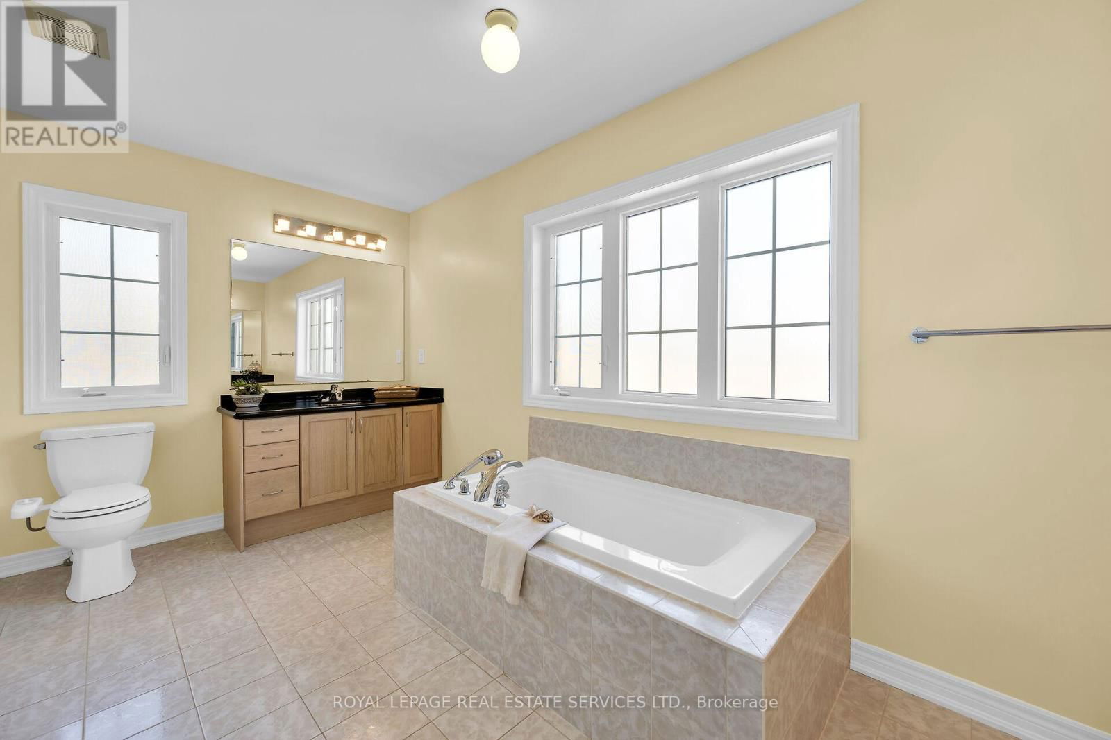123 ATTRIDGE CRESCENT Image 15