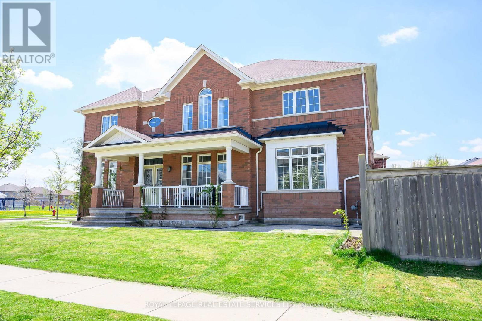 123 ATTRIDGE CRESCENT Image 2