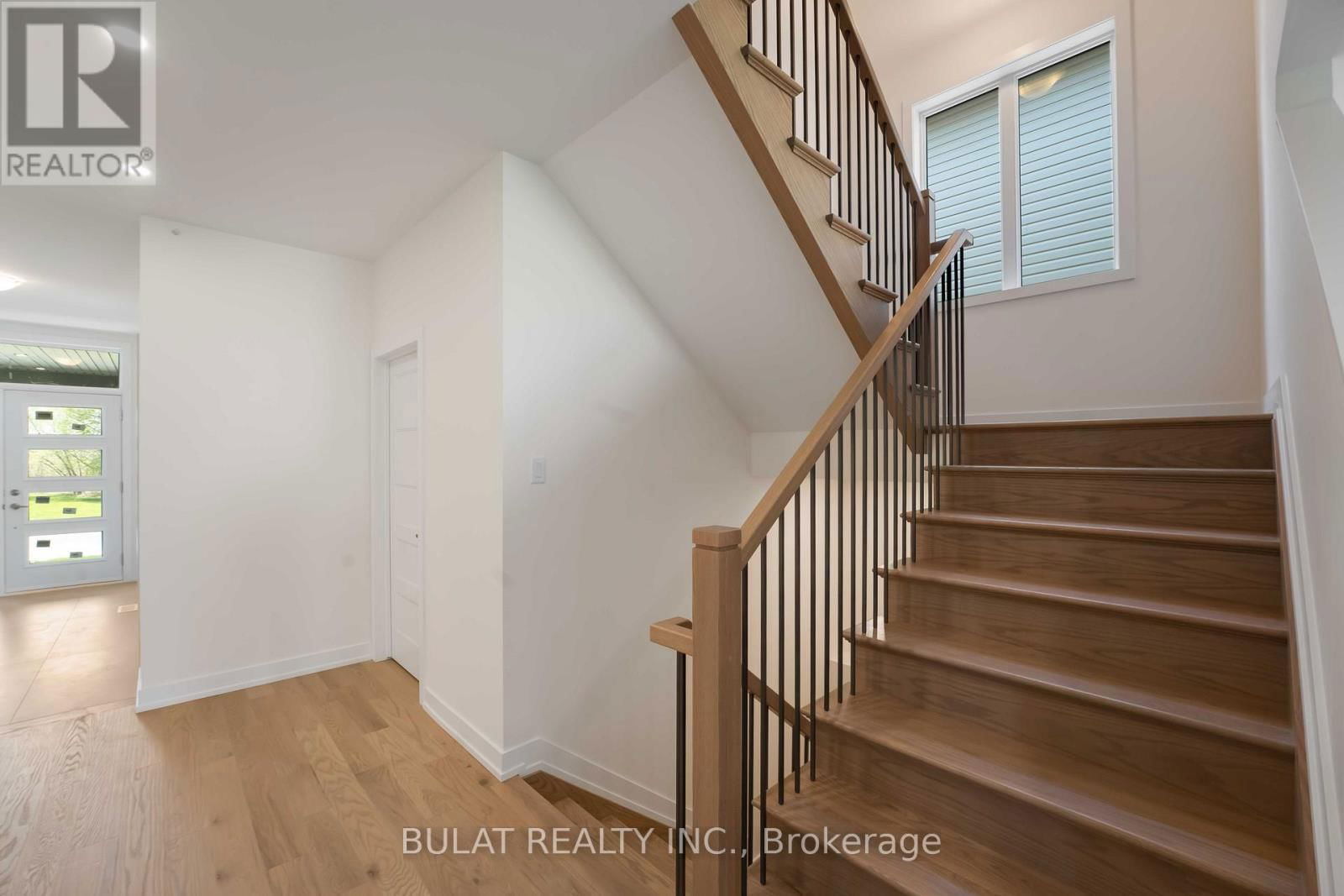 1361 KITCHENER AVENUE Image 13