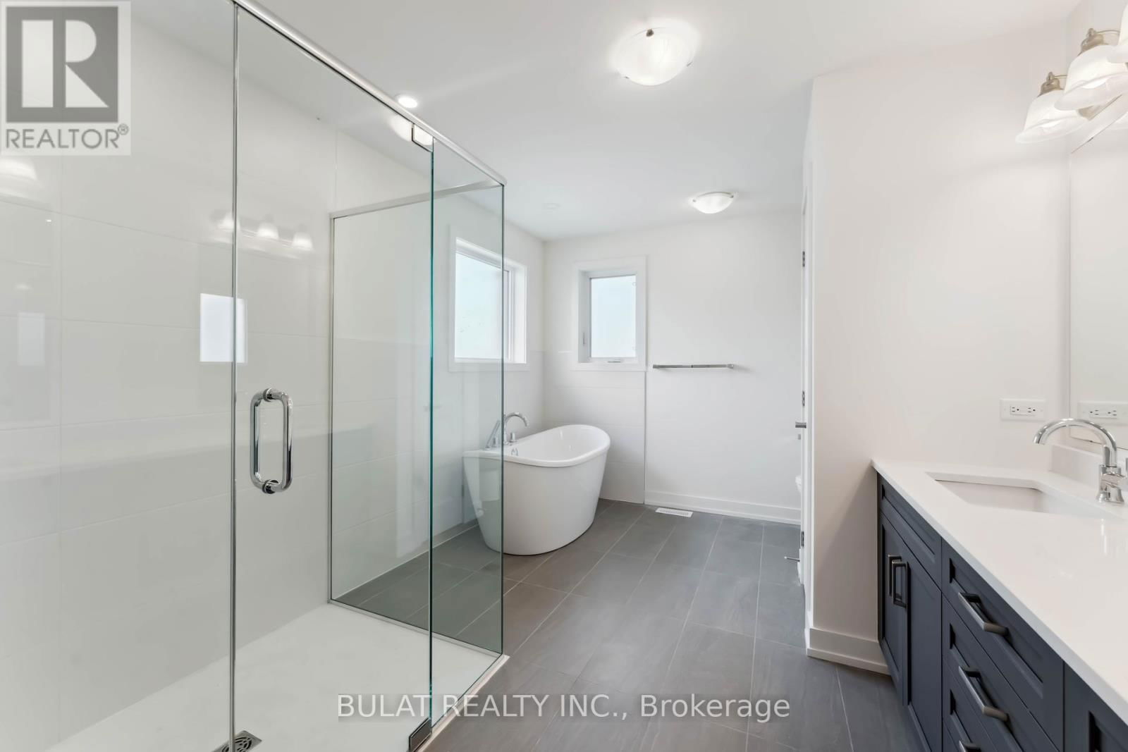 1361 KITCHENER AVENUE Image 16
