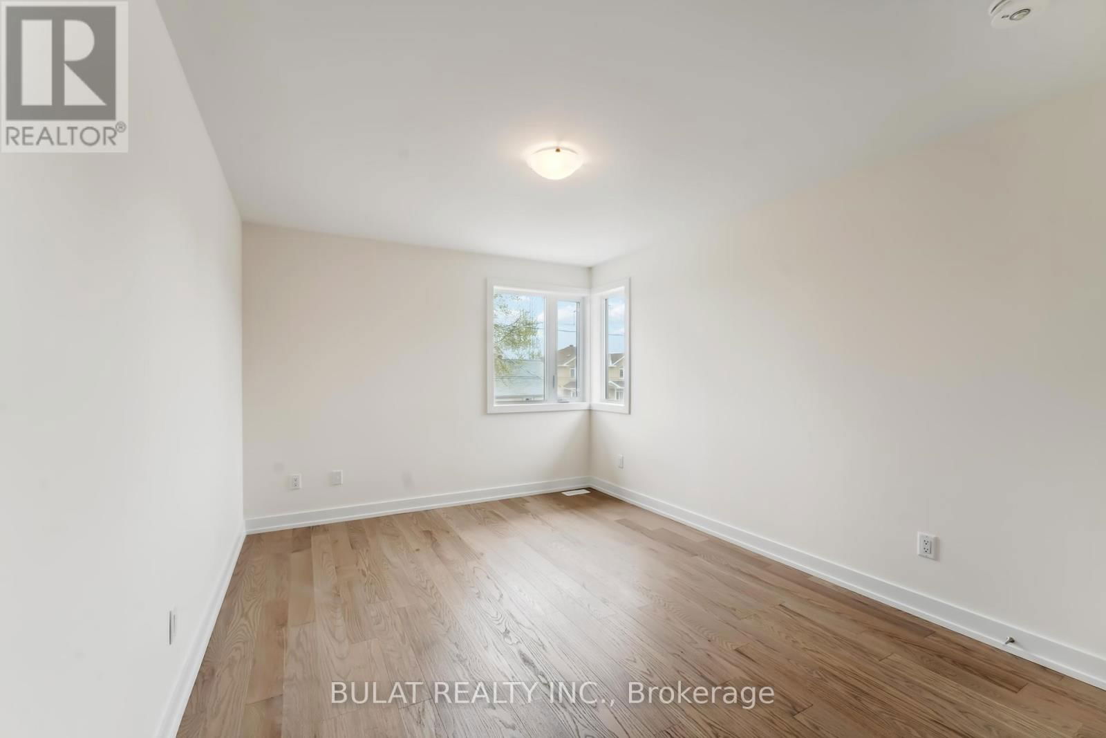 1361 KITCHENER AVENUE Image 17
