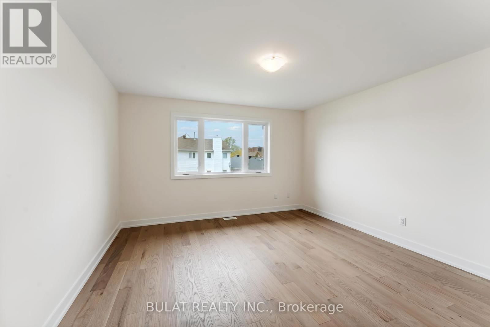 1361 KITCHENER AVENUE Image 19