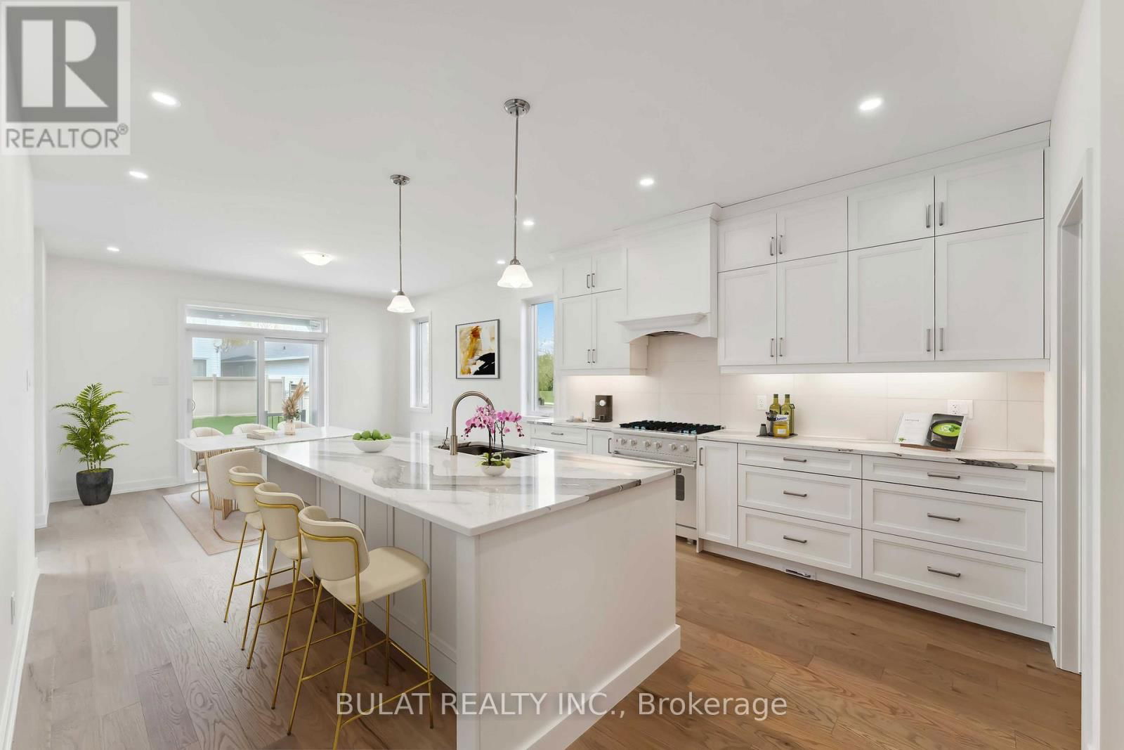 1361 KITCHENER AVENUE Image 7