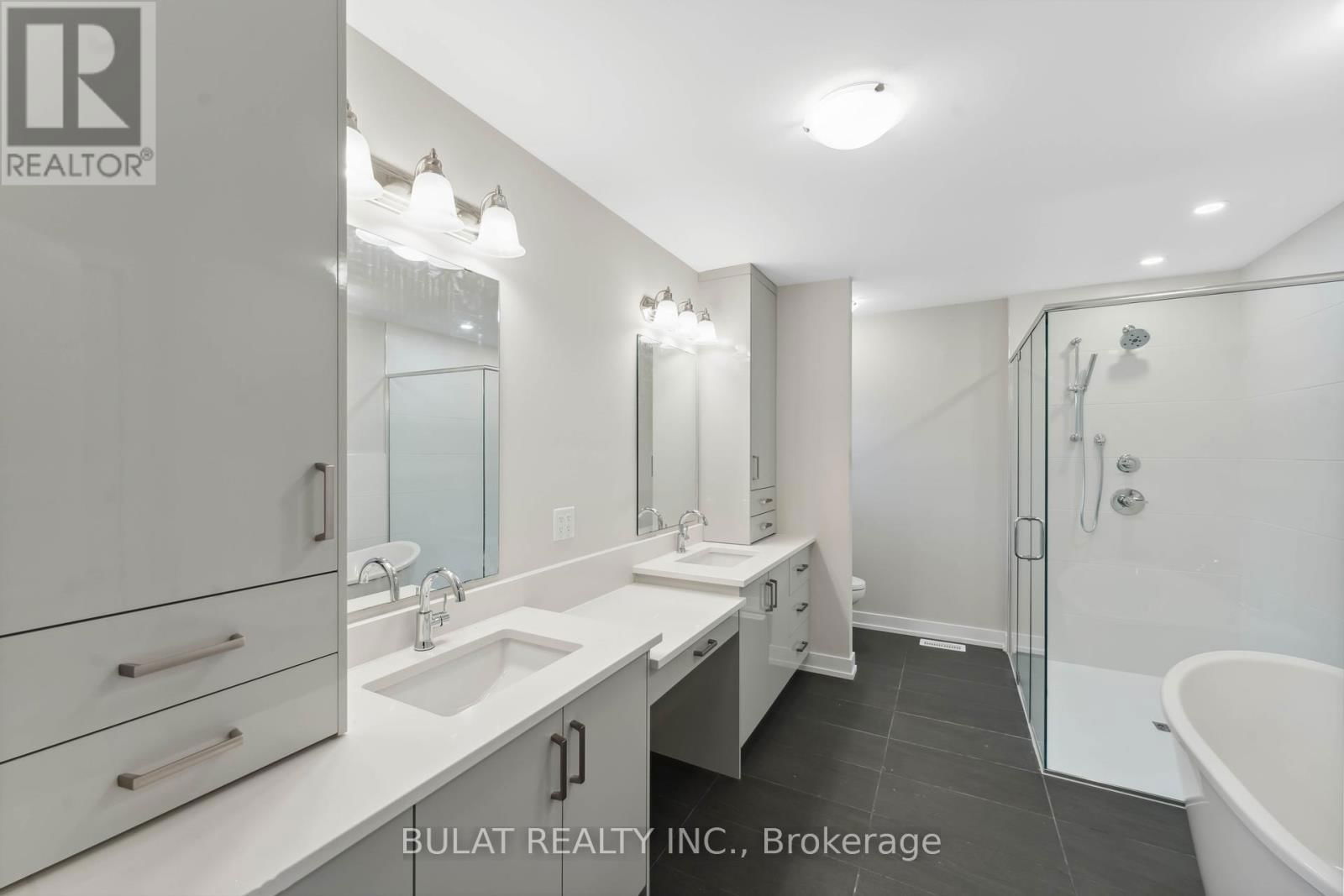 1357 KITCHENER AVENUE Image 12