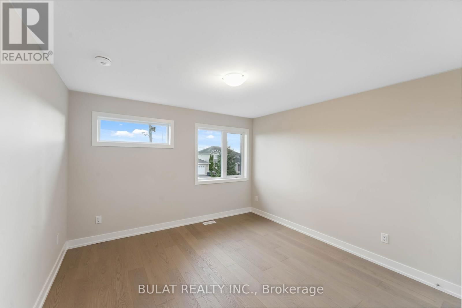 1357 KITCHENER AVENUE Image 19