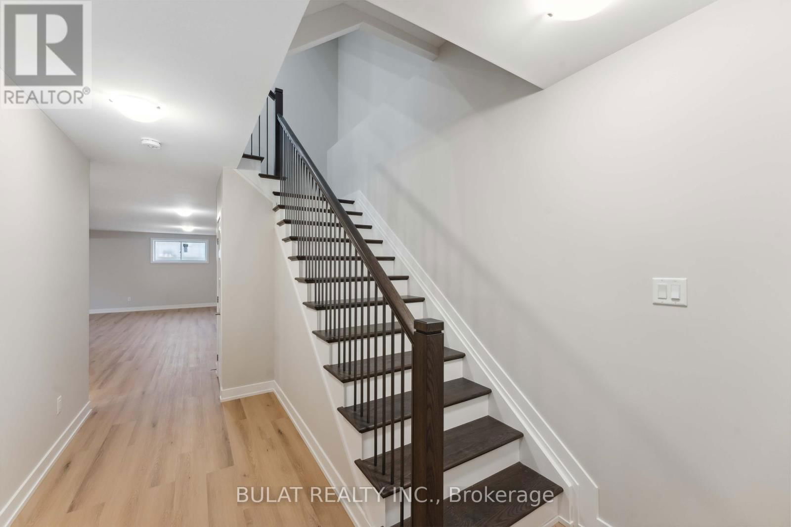 1357 KITCHENER AVENUE Image 22