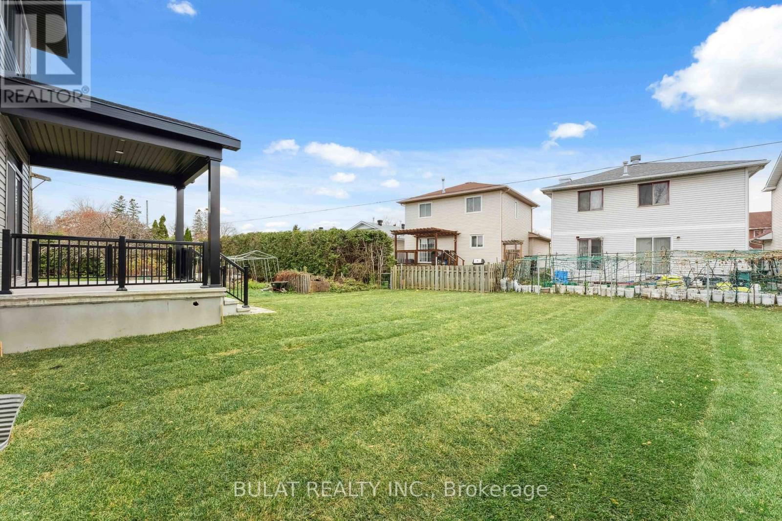 1357 KITCHENER AVENUE Image 32