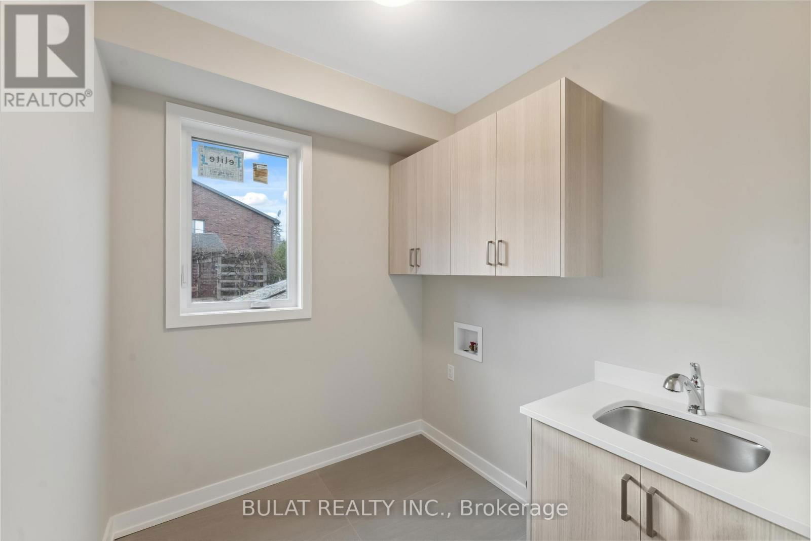 1357 KITCHENER AVENUE Image 8