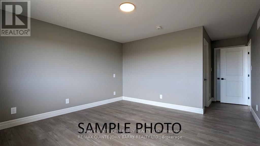 Lot 5 - 10 PARKLAND CIRCLE Image 15