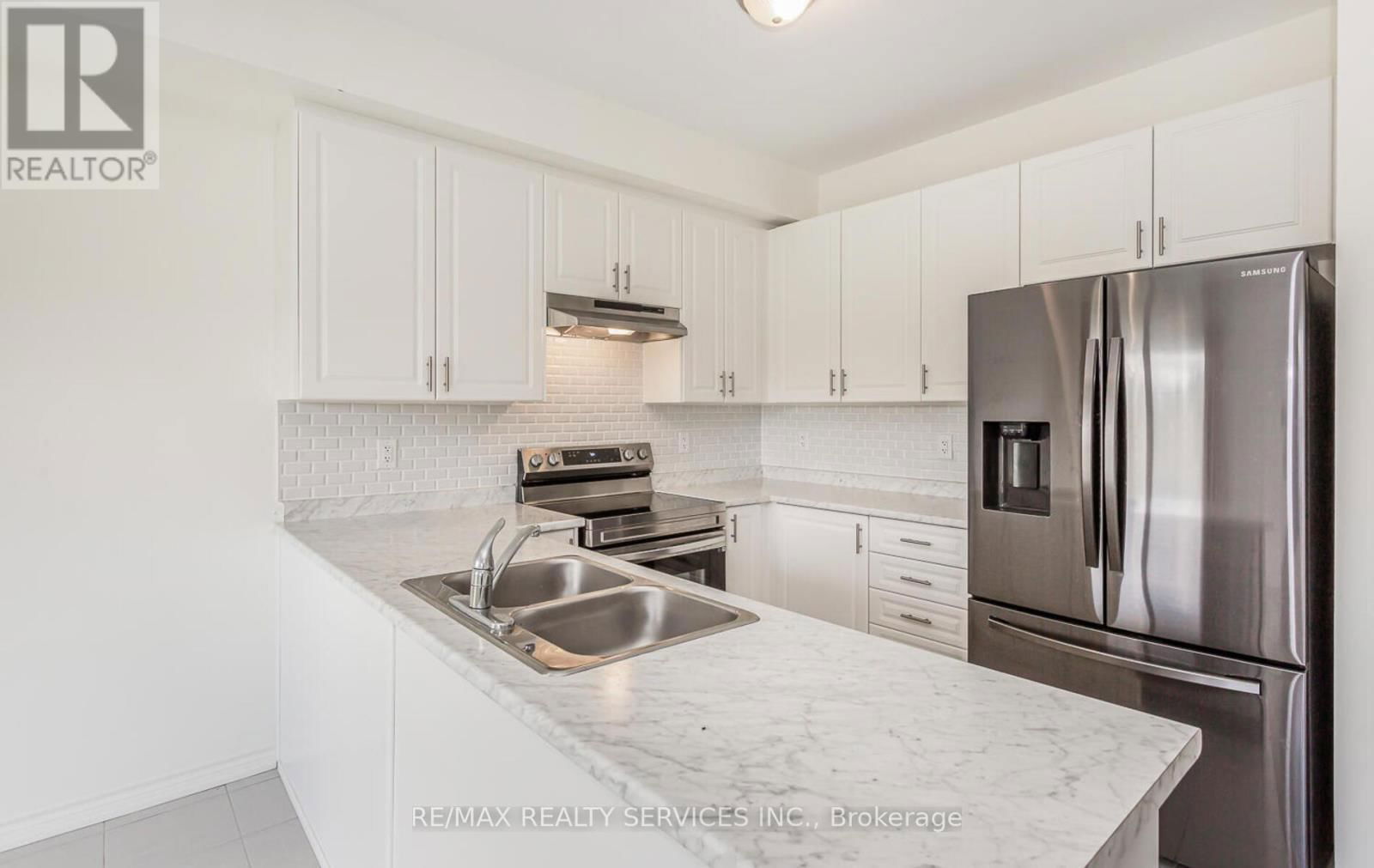 1468 MARINA DRIVE Image 10
