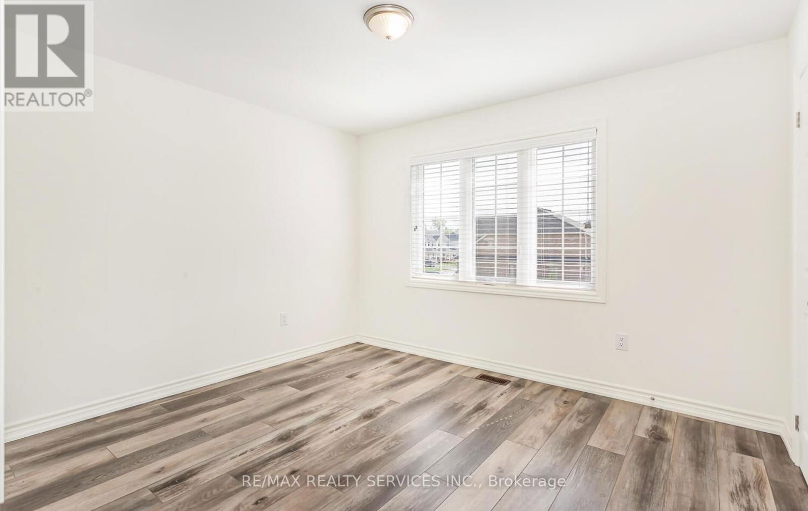 1468 MARINA DRIVE Image 18