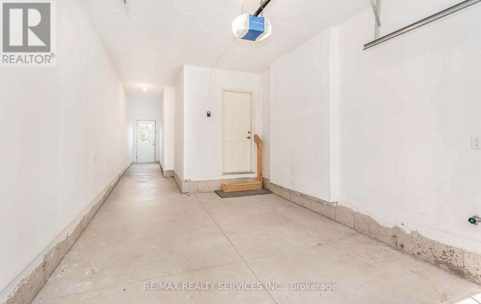 1468 MARINA DRIVE Image 34