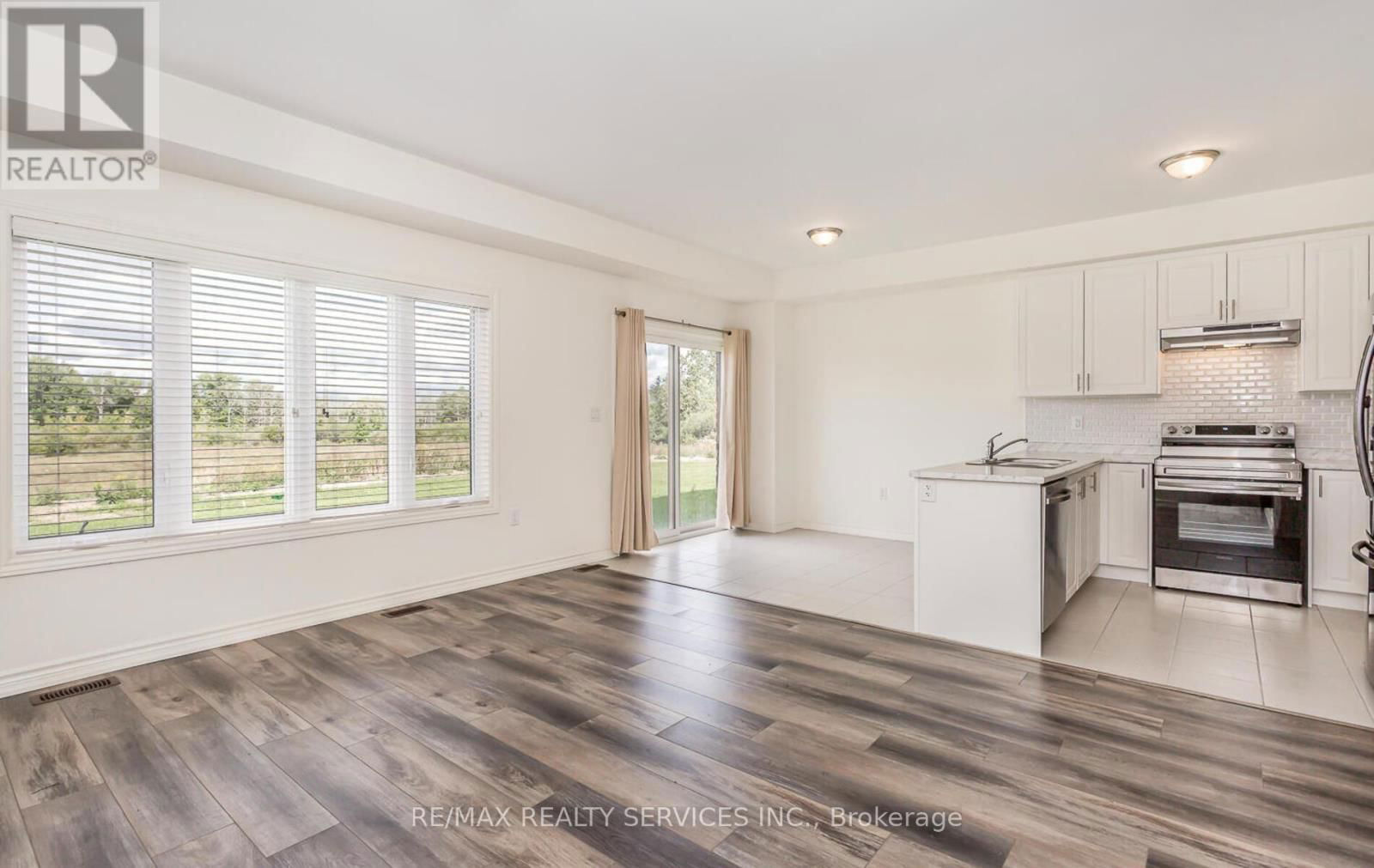 1468 MARINA DRIVE Image 8
