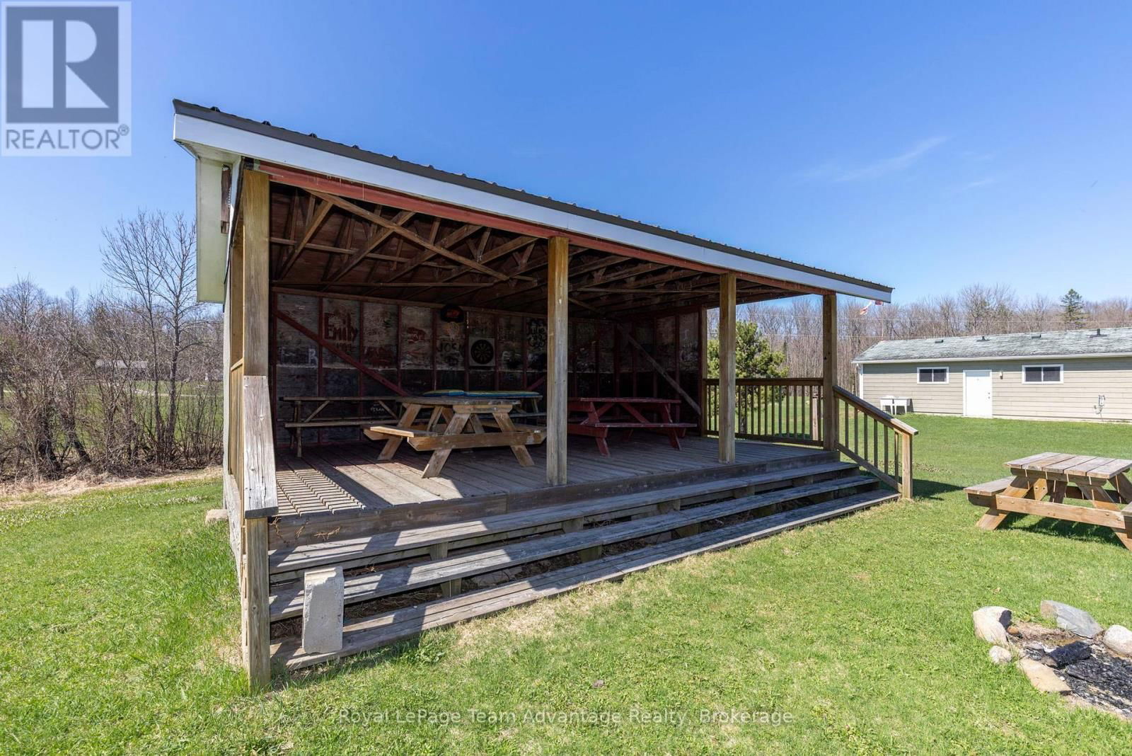 1321 BALSAM ROAD Image 18