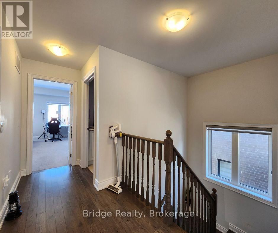 199 HUNTINGFORD TRAIL Image 22