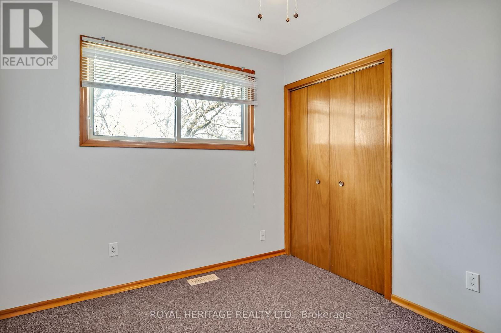 547 RIVER ROAD SOUTH Image 15