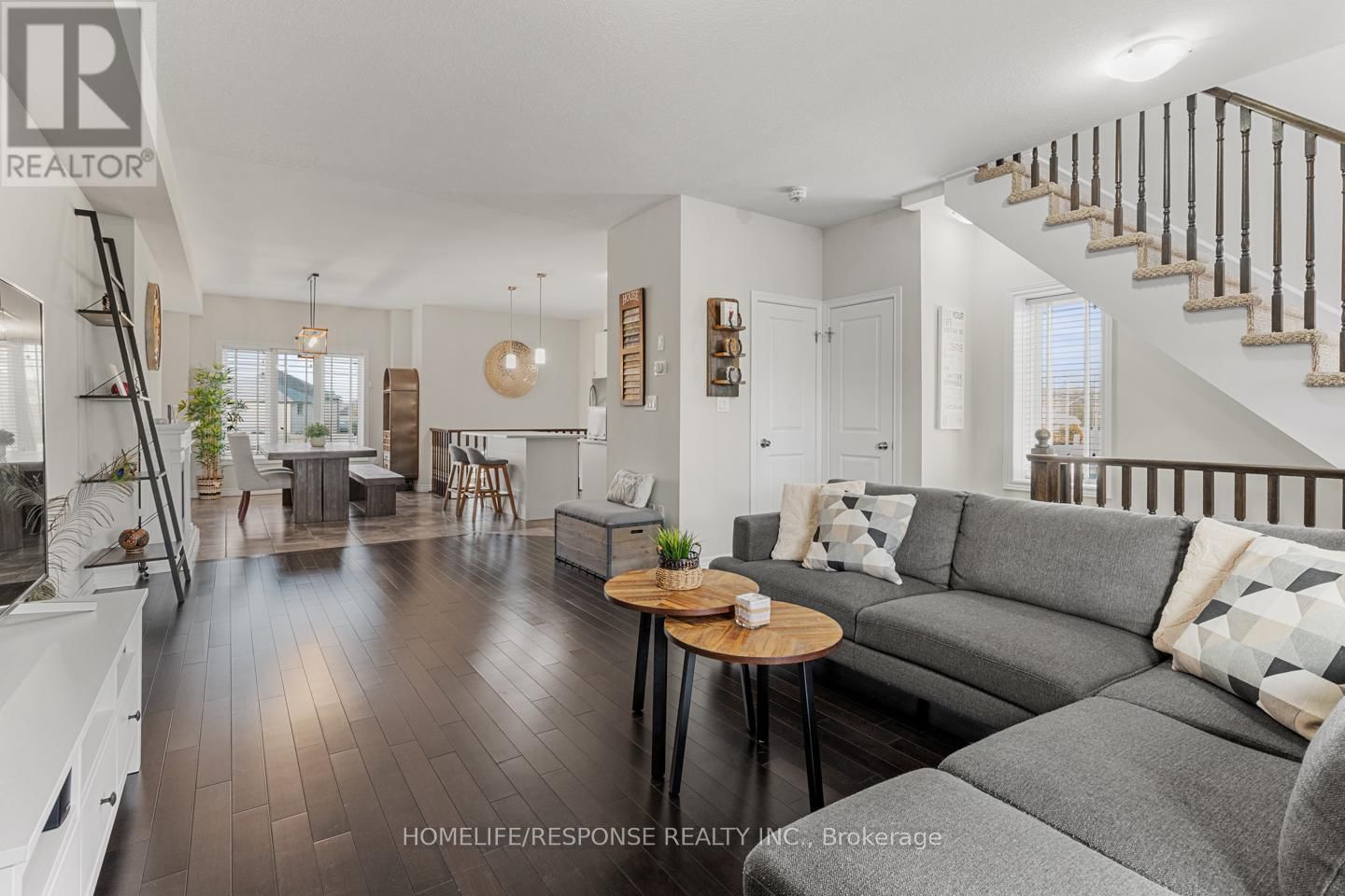 67 CROSSINGS WAY Image 19