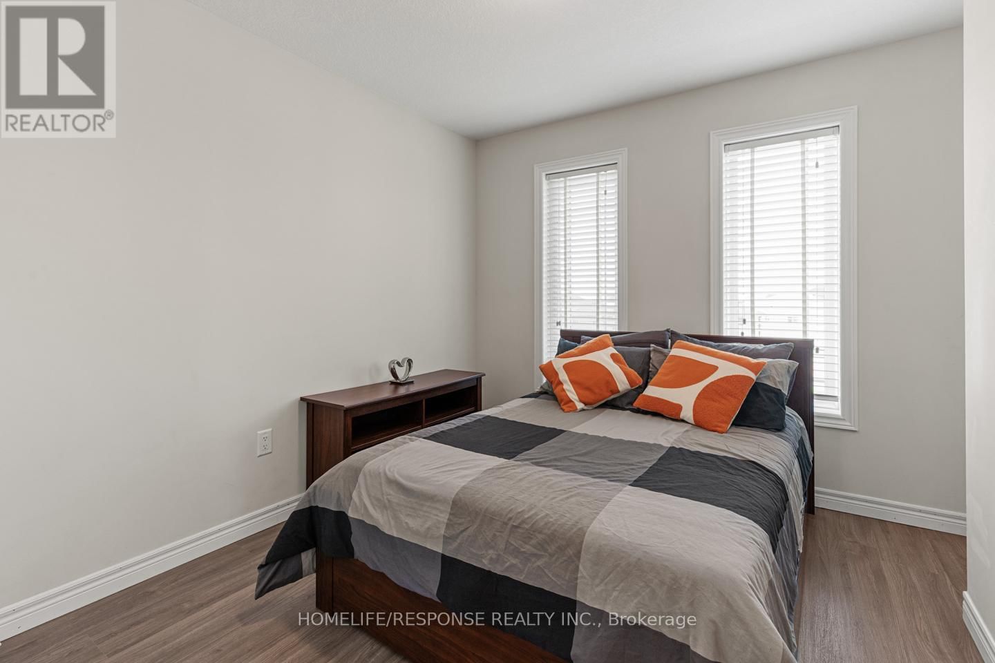 67 CROSSINGS WAY Image 38
