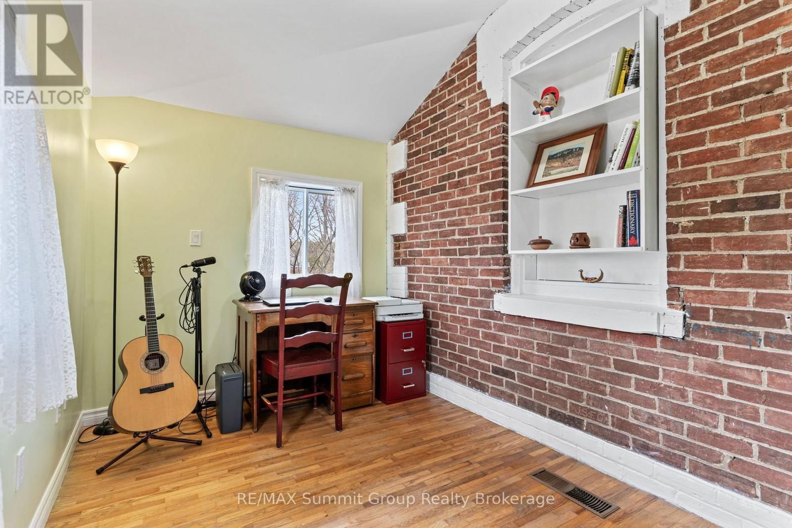 18 MARY STREET Image 16
