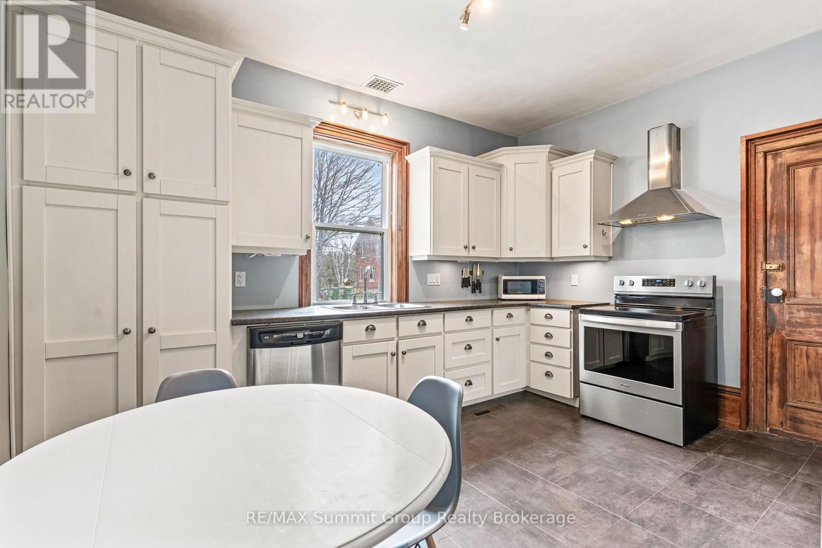 18 MARY STREET Image 4