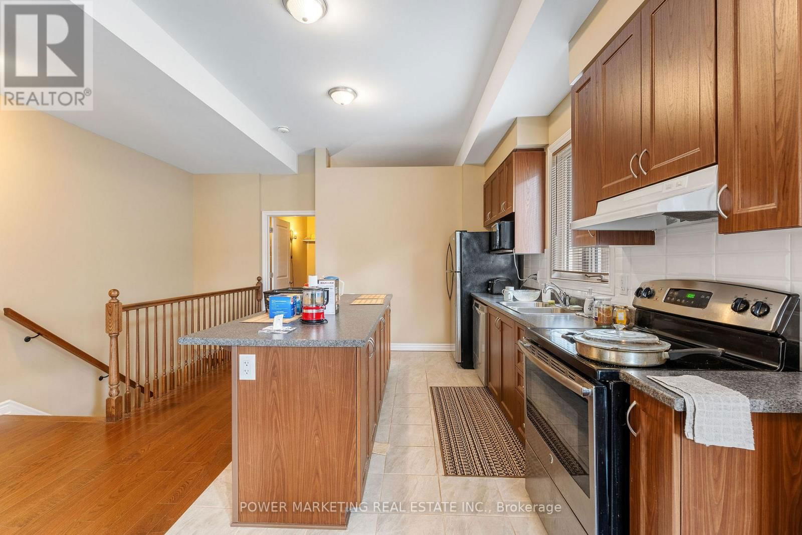 6356 RENAUD ROAD Image 8