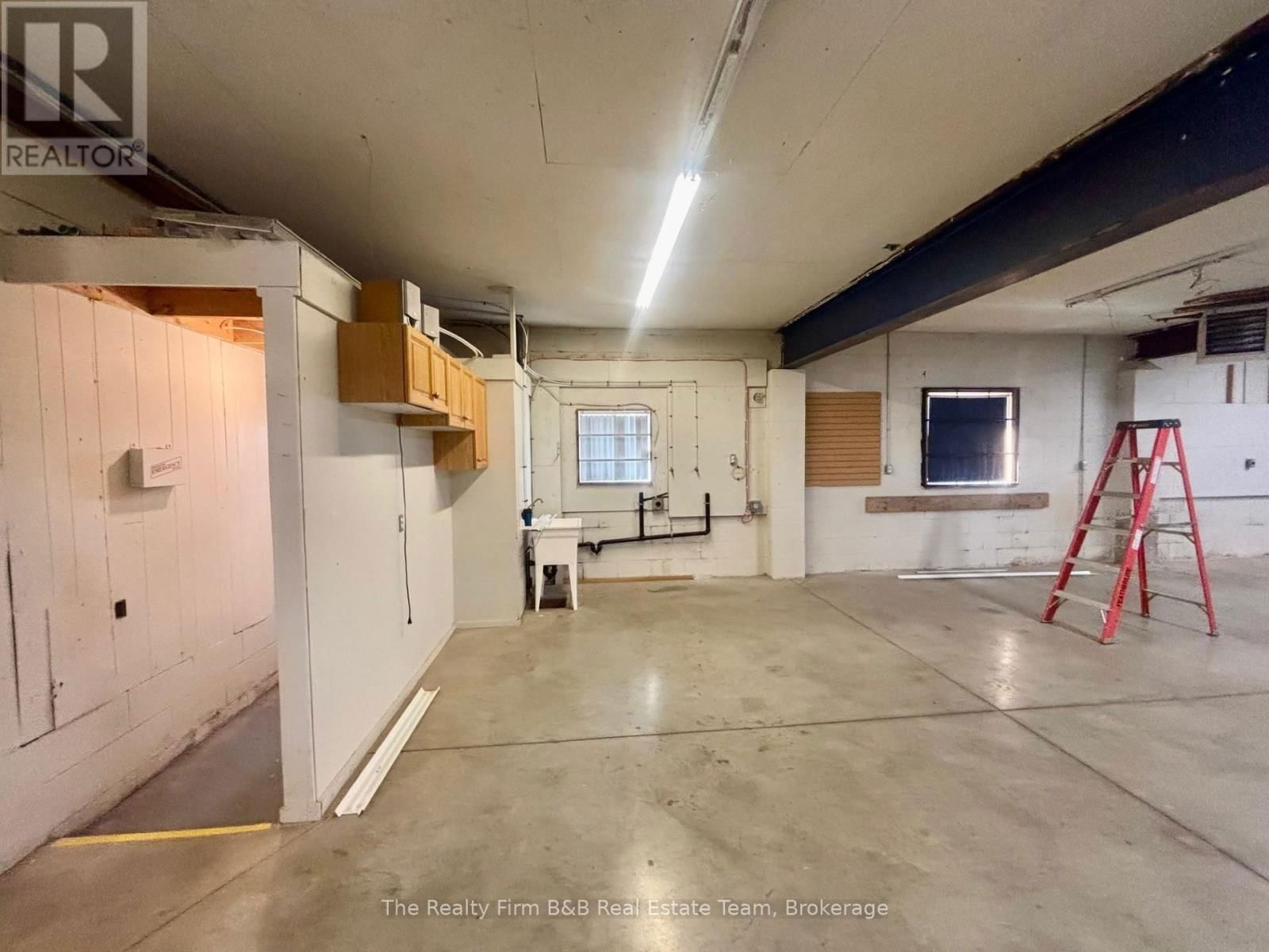 159 MAIN STREET Image 13