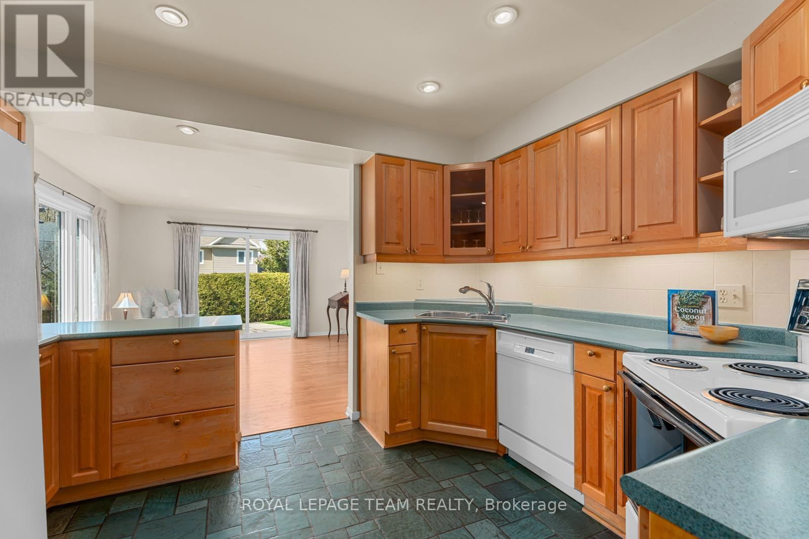 793 DUNLOE AVENUE Image 6