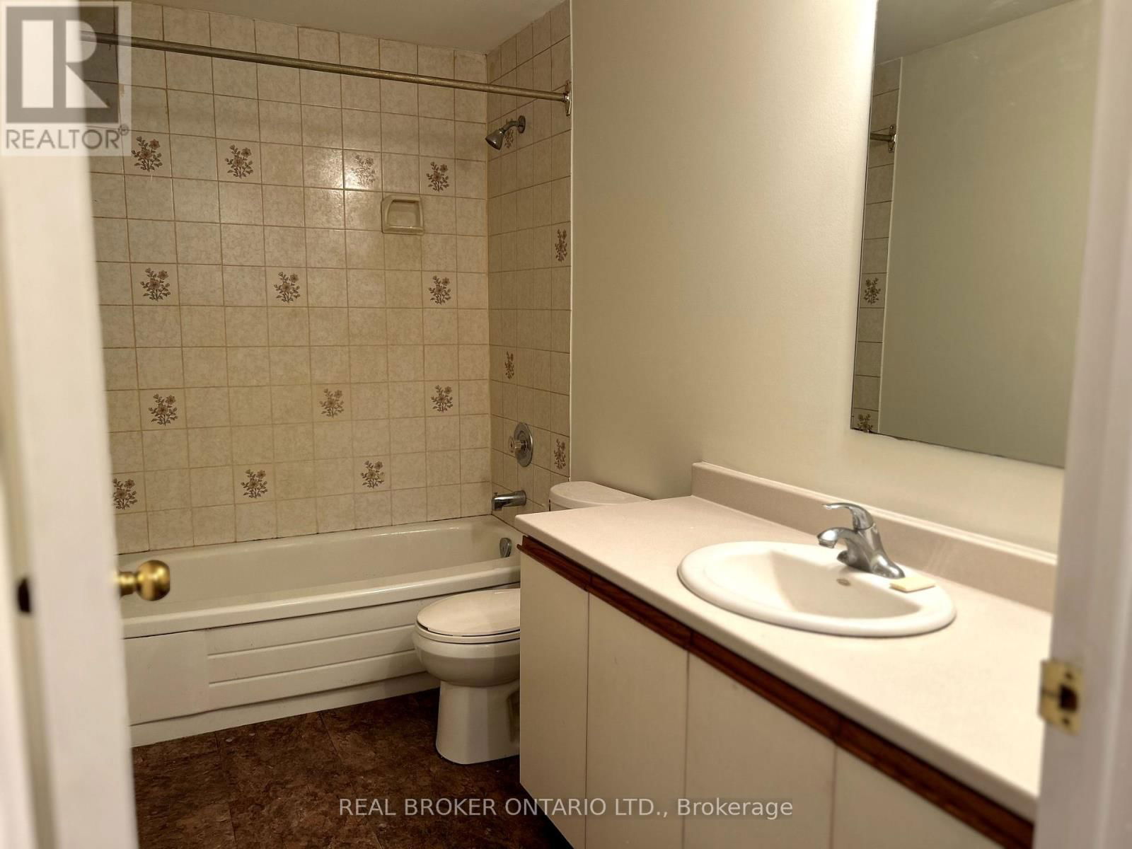 110 - 105 ASA STREET Image 10