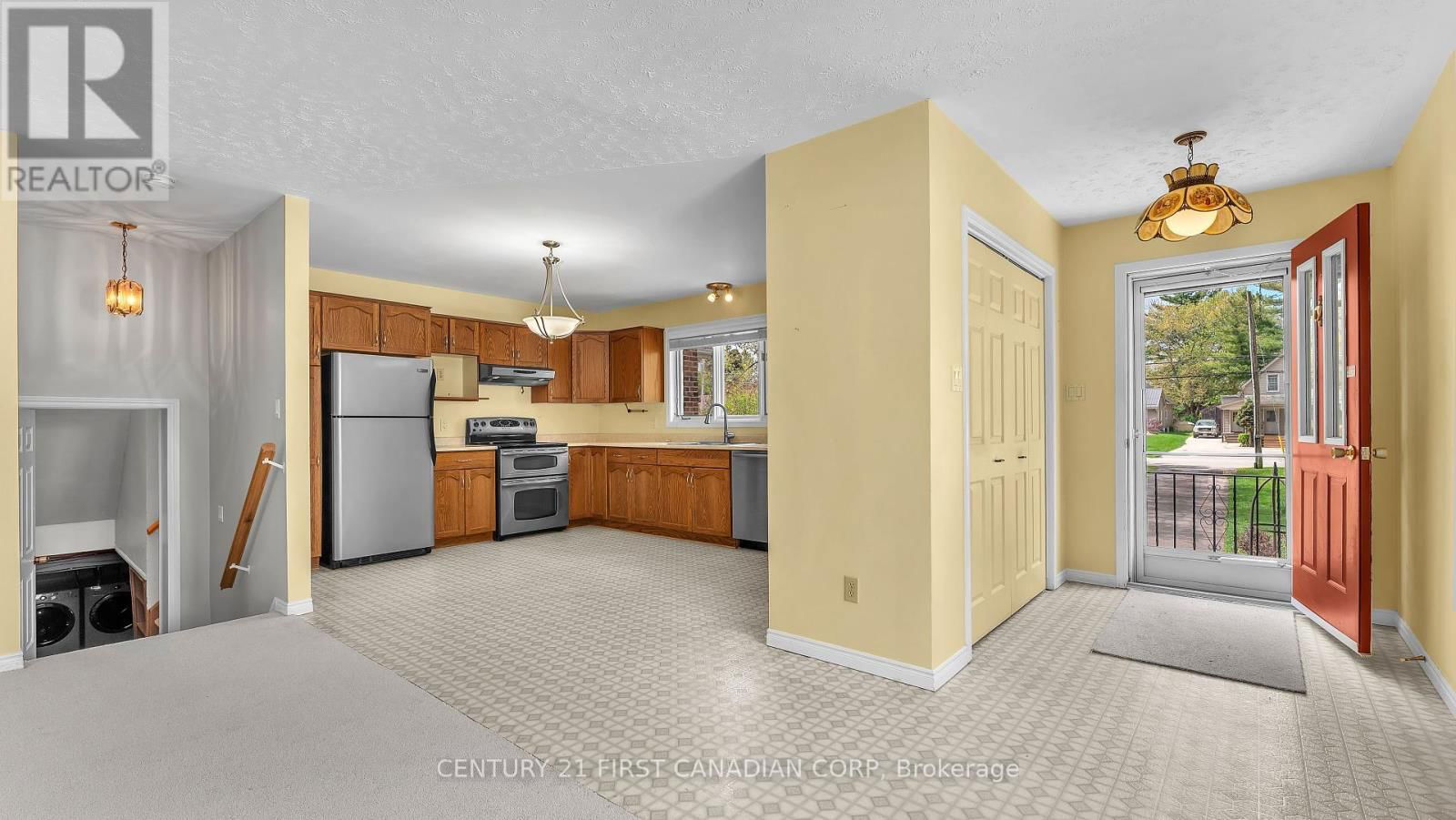 47 CRESCENT AVENUE Image 21