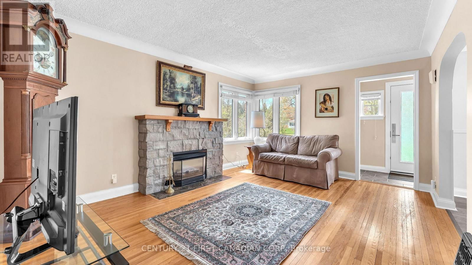 47 CRESCENT AVENUE Image 9